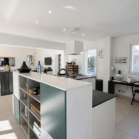 Вилла Le Grand Soleil Рокбрюн-сюр-Аржан